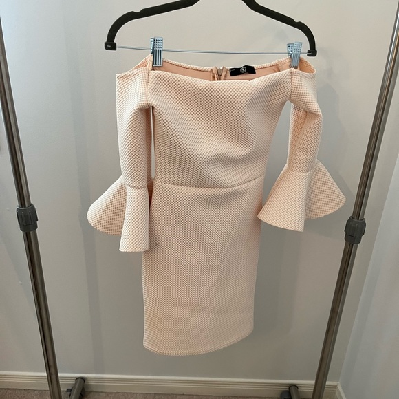 Misguided Bardot Nude Bodycon Dress - Picture 4 of 6